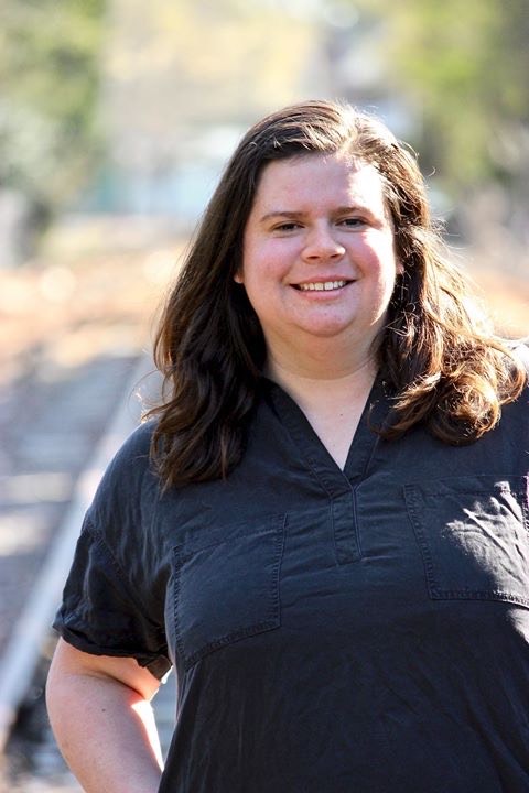 Jessica ZIngher Headshot